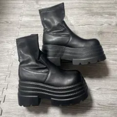 レザー厚底ブーツ