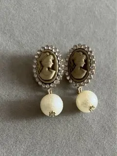 Item thumbnail for item 3003a32c-4609-4bc7-bf70-ef5751696f35