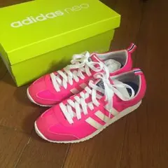 アディダス  スニーカー23