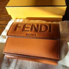 本物　フェンディ ローマ（Fendi Roma）の二つ折り財布 フェンディ FENDI 財布 8M0395 AAYZ F0QVK FENDI ROMA フェンディ