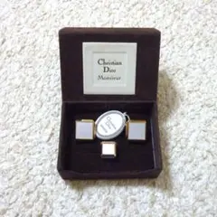 Item thumbnail for item e6948d39-b316-485e-8da6-c6ab5ec6694f