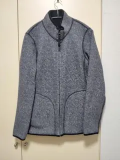 ユニクロ　リバーシブル　フリースジャケット
