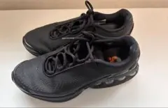 NIKE　エアマックスDn　黒　US8 25cm レディース