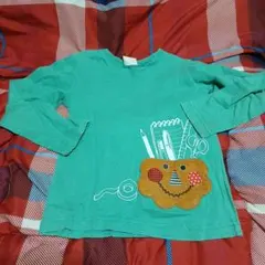 ターコイズ色の長袖