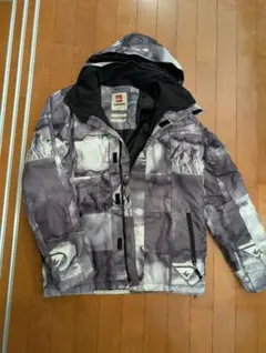 Quiksilver スノーウェア 686 パンツ 上下セット　グローブ付