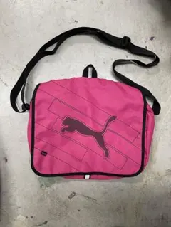 00s プーマ　PUMA メッセンジャーバック　y2k ピンク　ショルダーバッグ