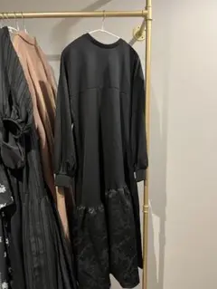 BLACK 切り返しワンピース