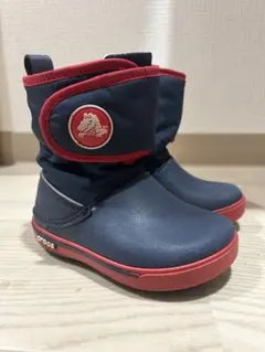 crocs キッズ 防水ブーツ ネイビー/レッド
