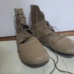 ベージュ レザー レースアップ ブーティのサムネイル