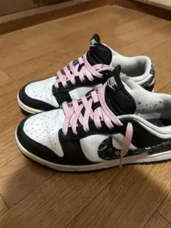 Nike ダンクスタイル スニーカー ペイズリー ホワイト/ブラック