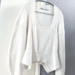 美品Lサイズ相当■ZARA■ザラ　長袖スクエアネックニット ホワイト白ビスチェ風