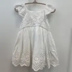 baby GAP 刺繍入りホワイトワンピース 6-12ヶ月