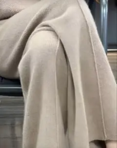 SHEIN ニットパンツ　ベージュ