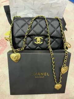 CHANEL ブラック キルティングデザイン ショルダーバッグ - メルカリ