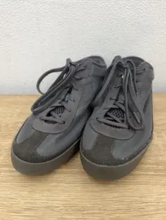 アディダス　ステラ・マッカートニー　スニーカー