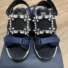 Roger Vivier クリスタルバックル サンダル　ロジェヴィヴェのサムネイル