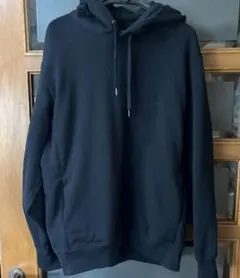 ユニクロ　ブラック　プルオーバーパーカー　L パーカー