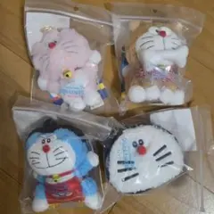 100%ドラえもん&フレンズ展 桜ドラえもんキーチェーン、おにぎり