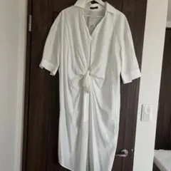 定価6900 アーバンリサーチ　白シャツ