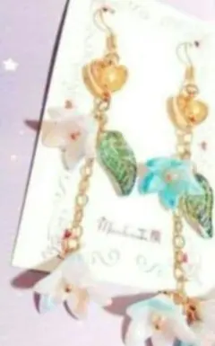 【再再出品】【百合の花3連】オーロラリーフPierce♡earrings