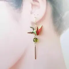 和紙鶴とチェコビーズの和風ピアス イヤリング 緑　 p24523