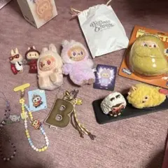 2026年最新】Labubu ×の人気アイテム - メルカリ