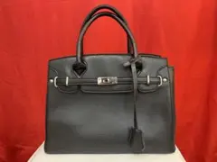 【美品】上品なハンドバッグ　カデナ