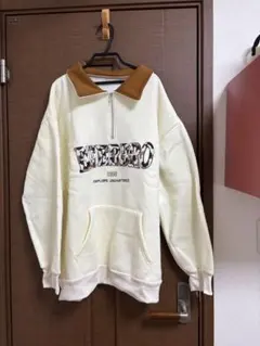 アイボリー ジップアップ ポロスウェット