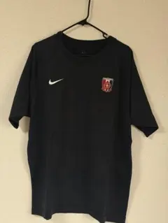 浦和レッズ、NIKE ブラック 半袖シャツ XXLのサムネイル