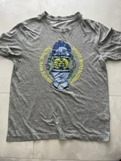 NIKE グレーTシャツ