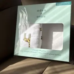 aden + anais スワドル　おくるみ　きりん