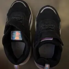 NUOVO キッズスニーカー 黒/紫19センチ