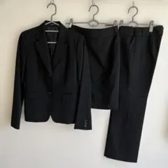 コムサイズムスーツ