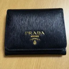 PRADA プラダ　二つ折り　ヴィッテロムーブ　レザー　ブラック　財布　黒のサムネイル