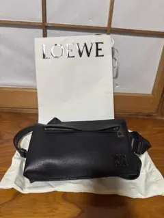 LOEWE ブラック ショルダーバッグ 保存袋付き
