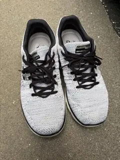 SKECHERS スケッチャーズ　スニーカー