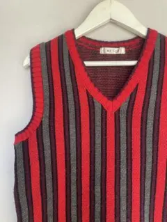 赤・グレー・黒ストライプ ニットベスト