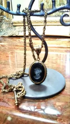 ヴィンテージカメオデザインペンダントネックレス
