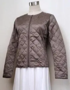 【未使用】ユニクロ　ウルトラライトダウンジャケット　Sサイズ　ベージュ