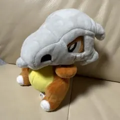 カラカラ ぬいぐるみ 約30cm - メルカリ