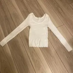 ホワイト リブ編み 長袖Tシャツ