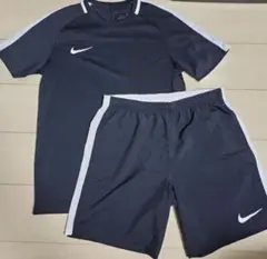ナイキ サッカーウェア 上下セット 上M下Lサイズ