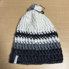 COAL 編み込みニット帽 グレーのポンポン付き