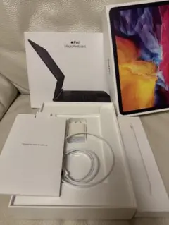 iPadPro第二世代Apple Pencil magickeyboardセット
