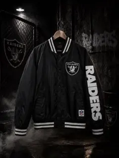 レア アヴィレックス × NFL レイダース コラボ バーシティジャケットのサムネイル