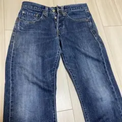 Levi's ダークブルー ストレートデニム 32インチ