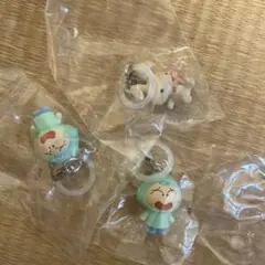 クレヨンしんちゃん ガチャガチャ カプセルトイ めじるしアクセサリー