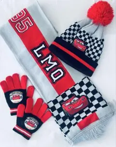 送料込　子供用　カーズ マックイーン　3点セット　マフラー、ニット帽、手袋