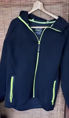 OUT SPORTS ブラックパーカー 3L