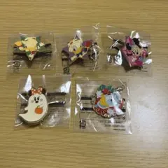 ディズニー ピンバッジ 4点＋チャーム 1点セット